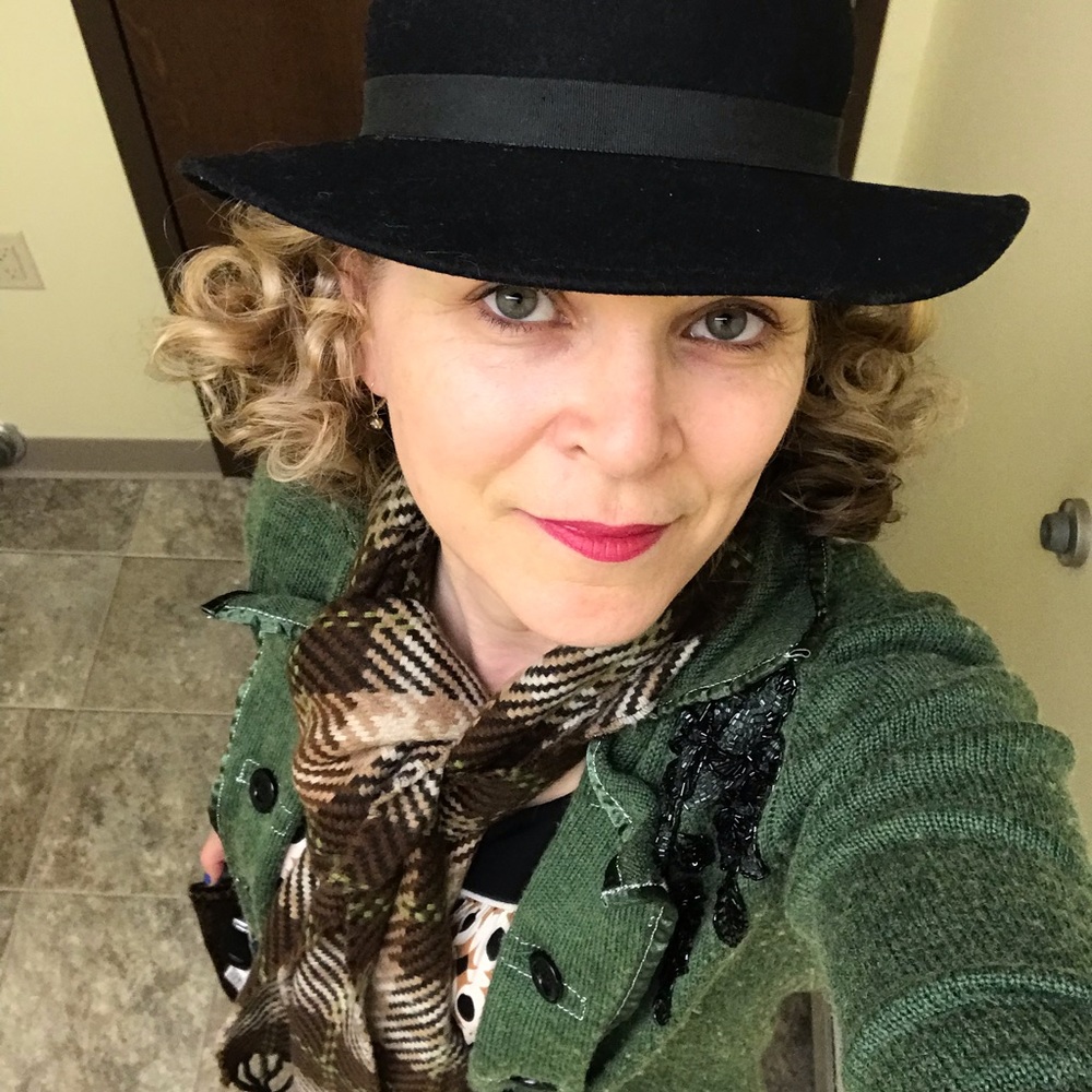 Meet your Posher, Dawn